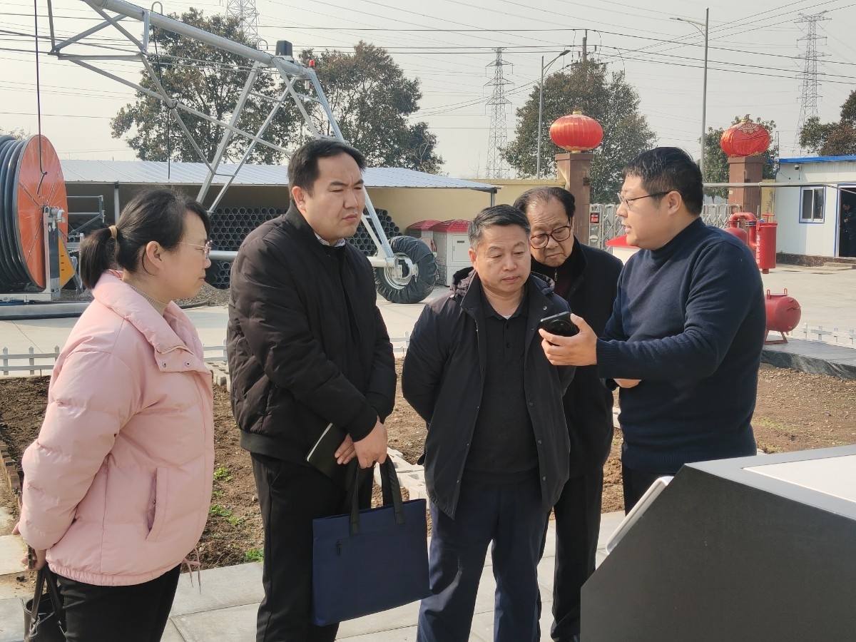 浩坤潤土水利設(shè)備有限公司迎來省市媒體聯(lián)合采訪